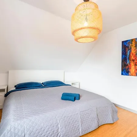 Exquis 2, 5 Bedroom Maisonette I Familien I Top-location I Netflix I Mercedes-benz شقة بوبلنغ