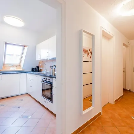 Exquis 2, 5 Bedroom Maisonette I Familien I Top-location I Netflix I Mercedes-benz * بوبلنغ